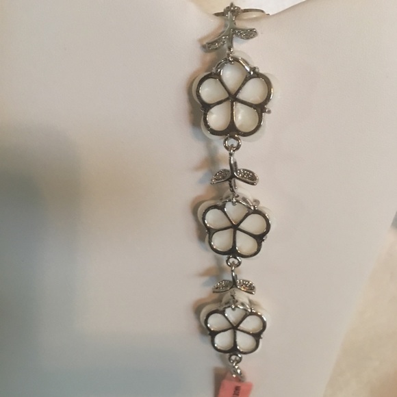 Bracelet - Picture 3 of 3